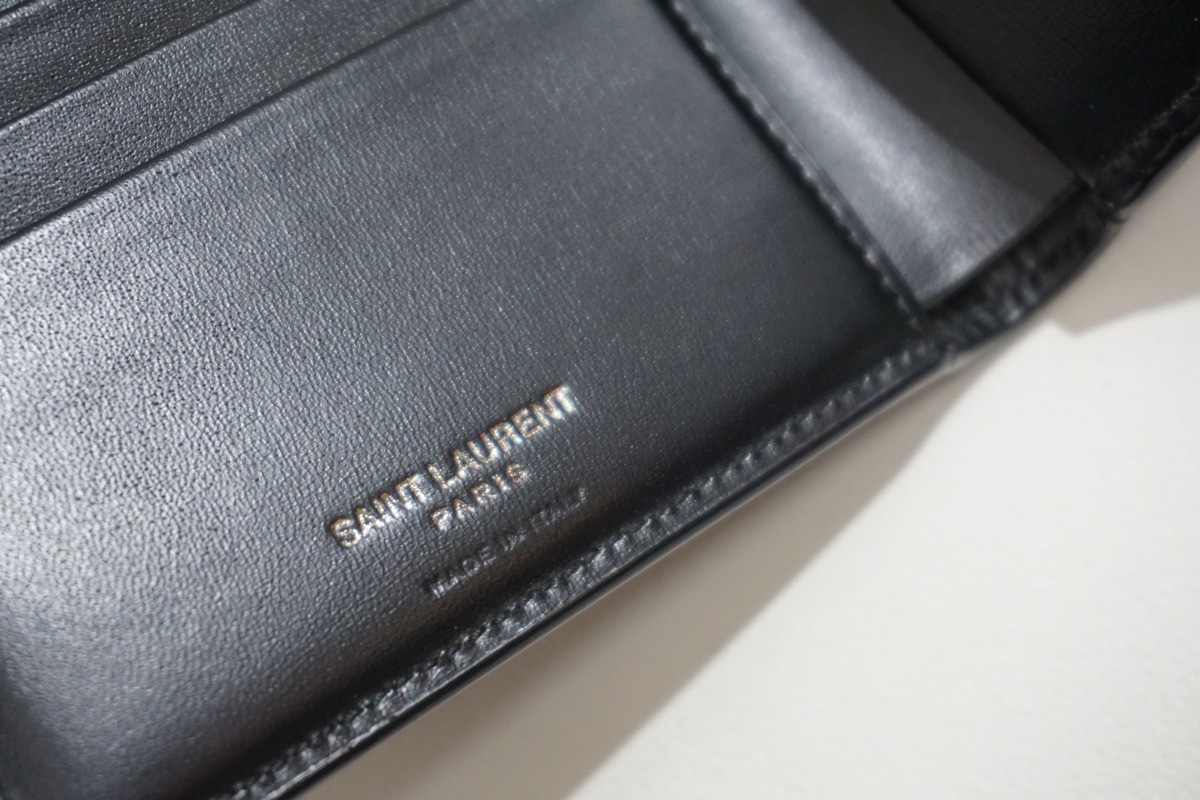 正規 極美品 Saint Laurent サンローラン カサンドラ 二つ折り 財布 レザー ウォレット TINY ART 610193 0520本物 黒411N▲_画像5