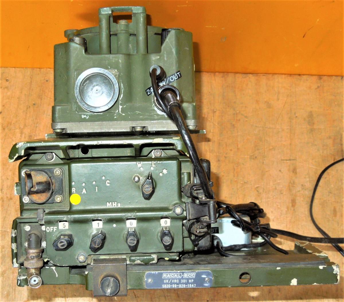 britain army RT-351. the US armed forces. LS-671. combination .,30.000-76.975MHz 4WFM sending receiver 