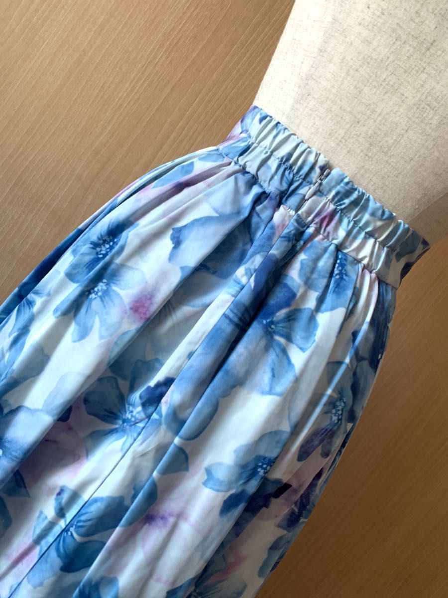 【完売品】Rirandture 花柄フレアロングスカート