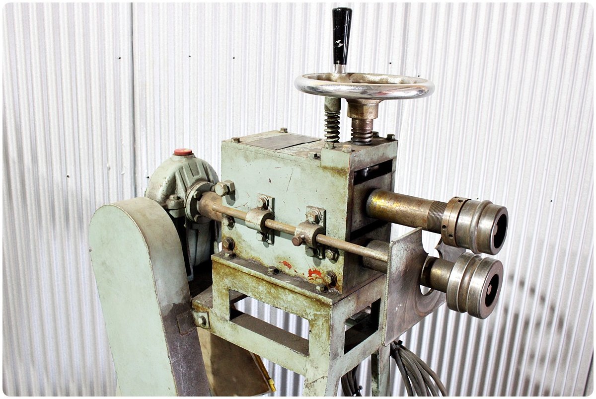 深川製作所 ヒモ出し機 ロール成形機 HR-1 ダクト 板金加工 100V 深川製作所 ヒモ出し機 ロール成形機 HR-1 ダクト 板金加工 100V