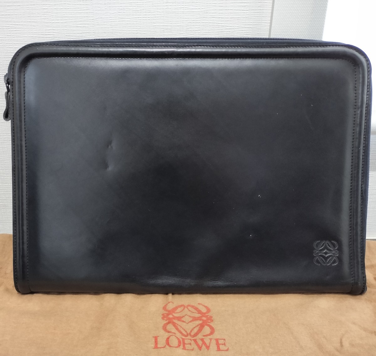 海外輸入】 ロエベ LOEWE C661T14X12 ヒールポーチショルダーバッグ