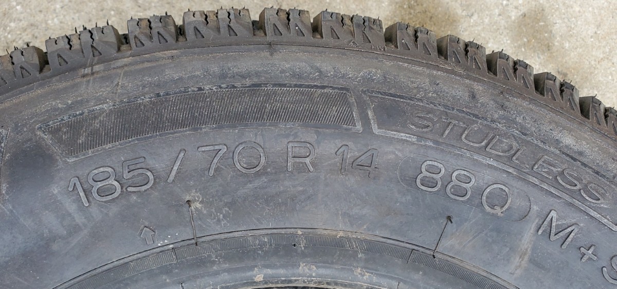 ミシュラン スタッドレス　MAXICE 185/70R14　 2000年製　1本_画像3