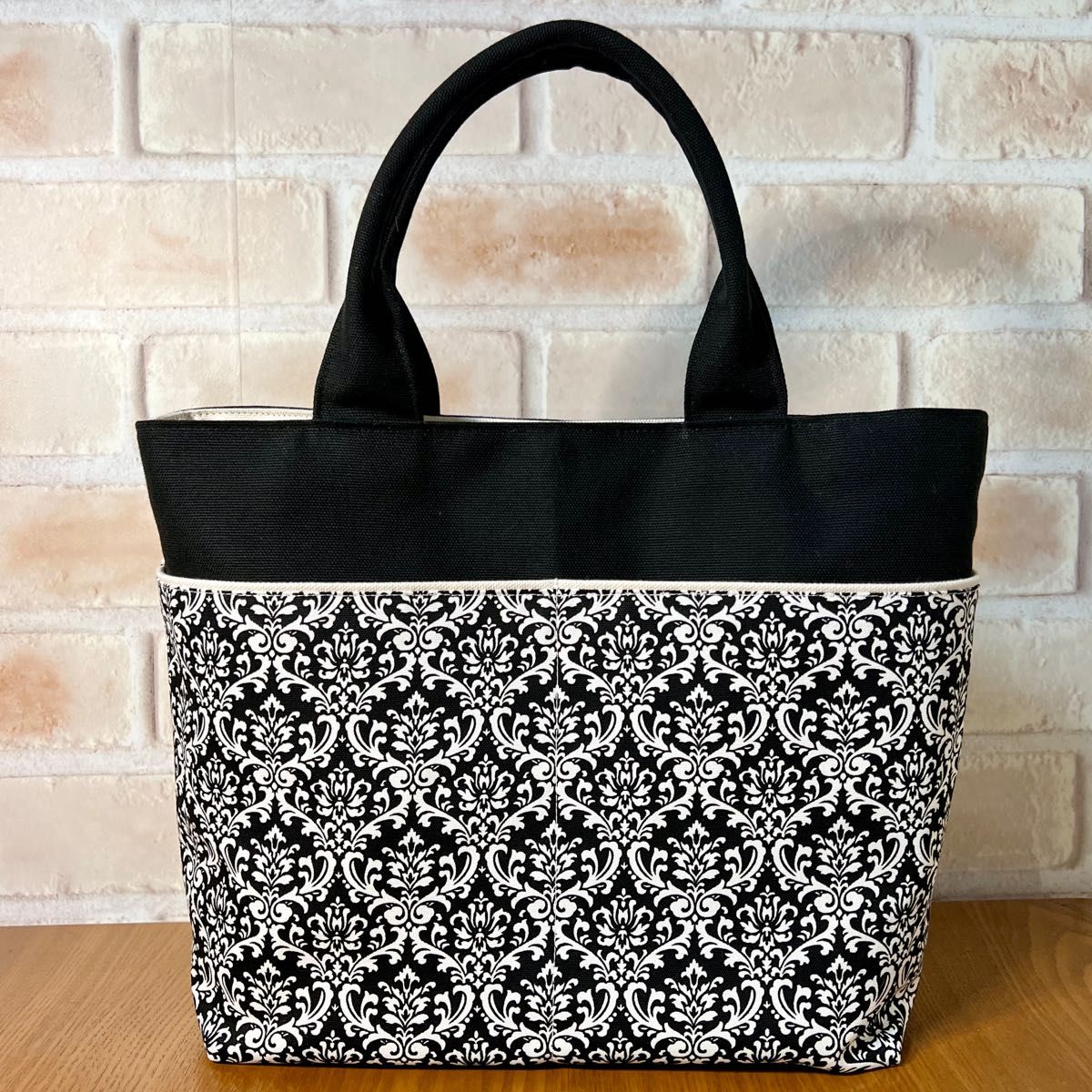 シルバー/レッド ハンドメイド トートバッグ 少し訳あり - 通販
