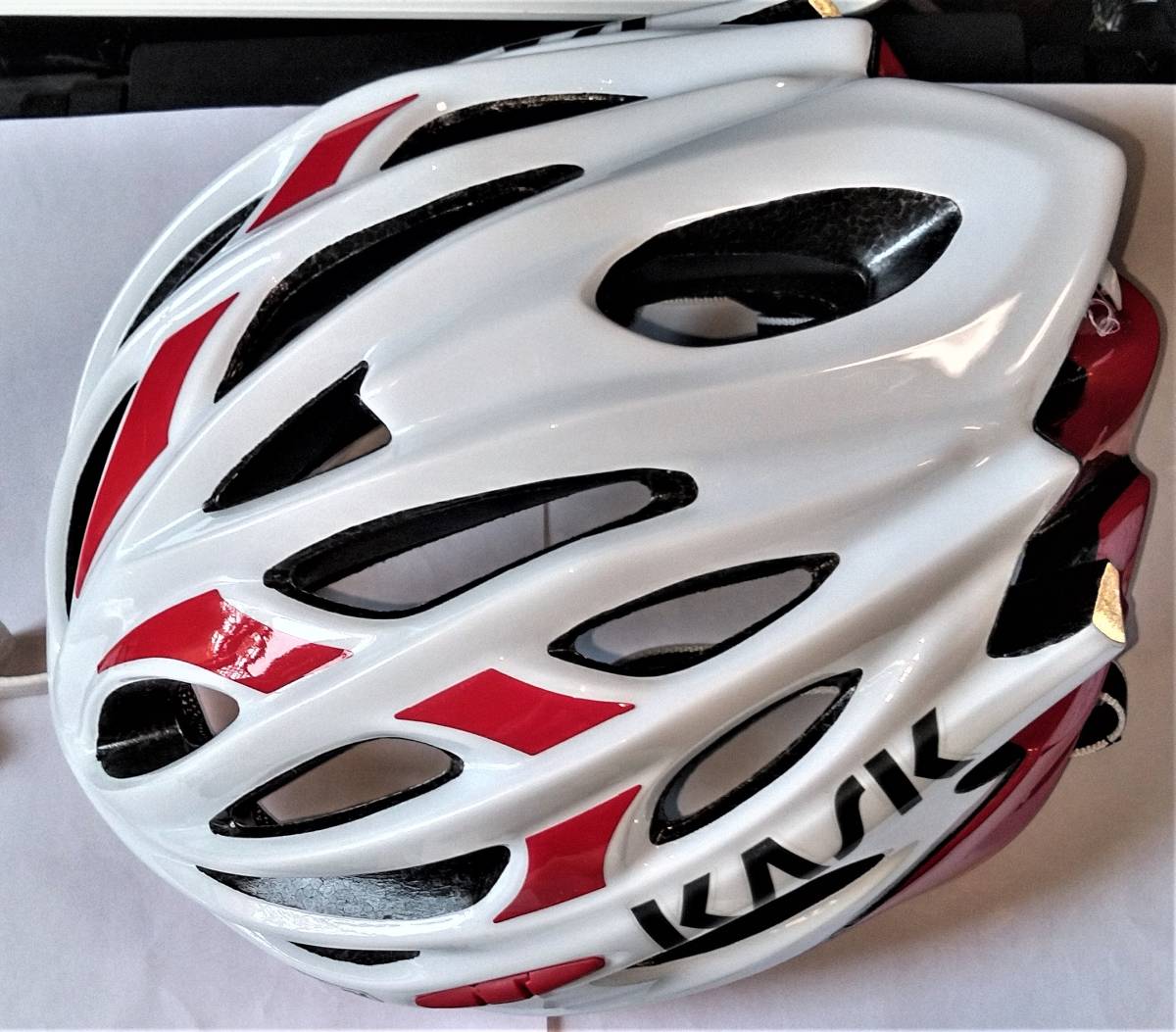 新品　未使用　自転車用　ＫＡＳＫ　ヘルメット　ホワイト　レッド　おしゃれ　カッコイイ　142_画像1