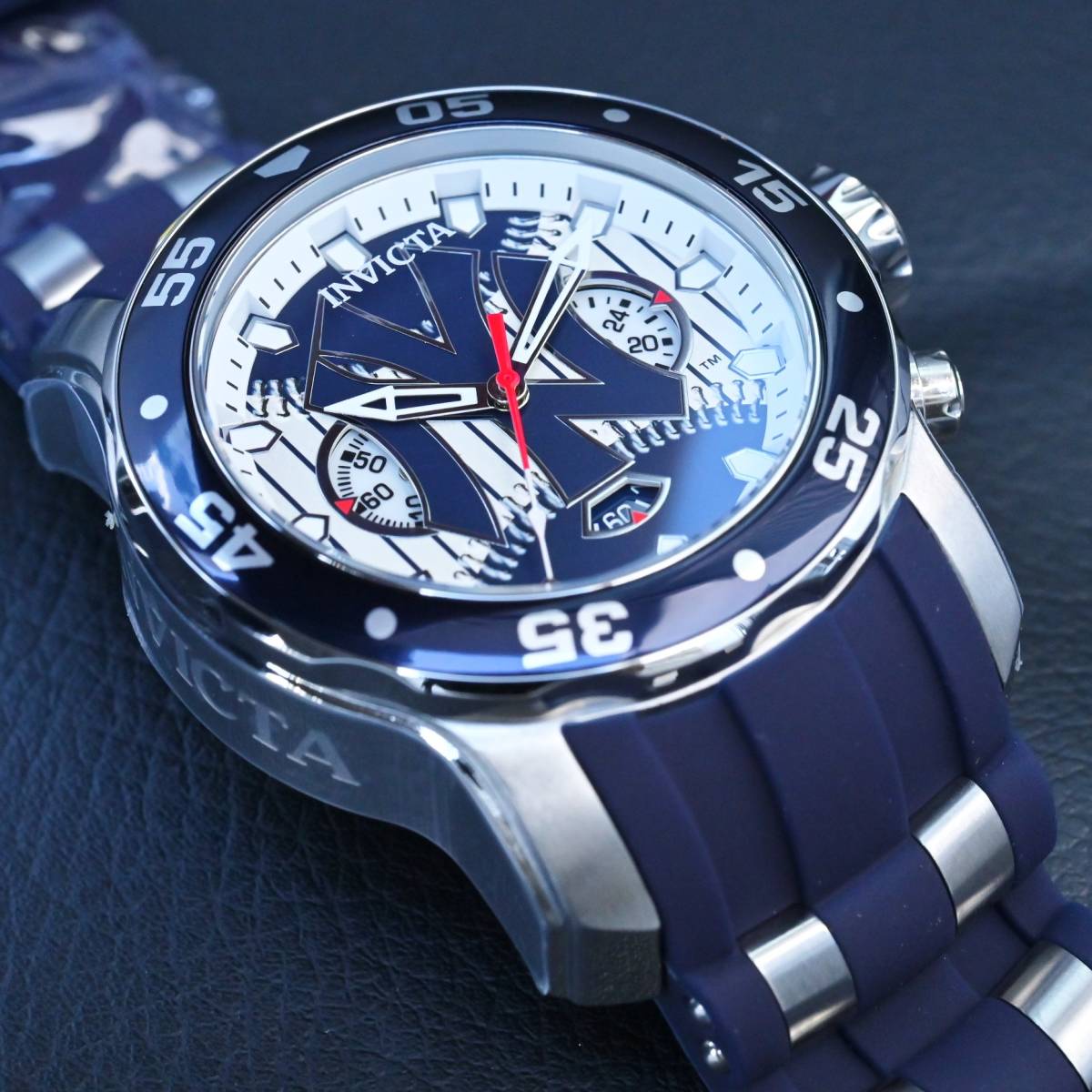 INVICTA インビクタ『MLB New York Yankees 42846』★電池式★100ｍ防水★シリコンラバーバンド★ケース48mm_画像5