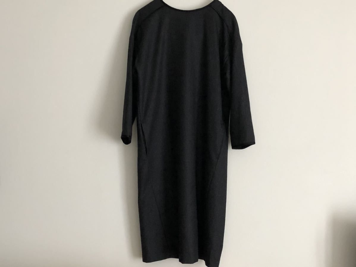  beautiful goods!Ships Ships * easy One-piece * black . close charcoal size 38