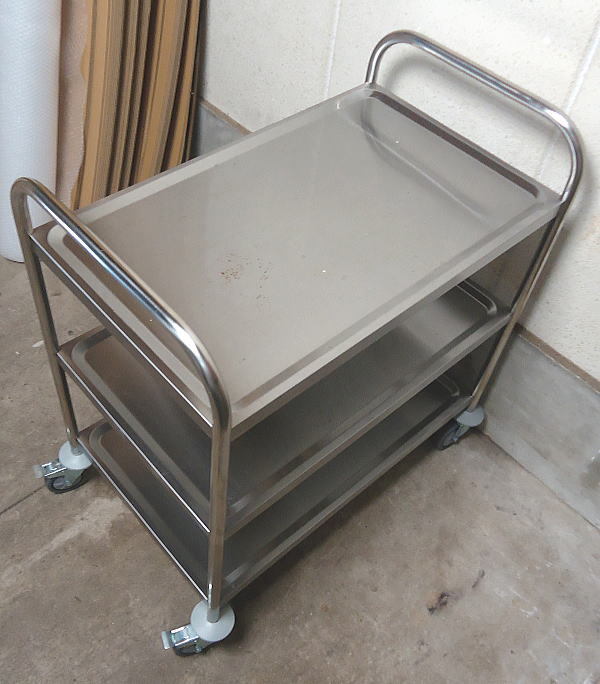 ★中古 業務用 ステンレス製 キャスター付き 3段式 キッチン ワゴン 天板50x82cm 現状品 傷汚錆有 運搬 カート 配膳 作業台 店舗用品 2