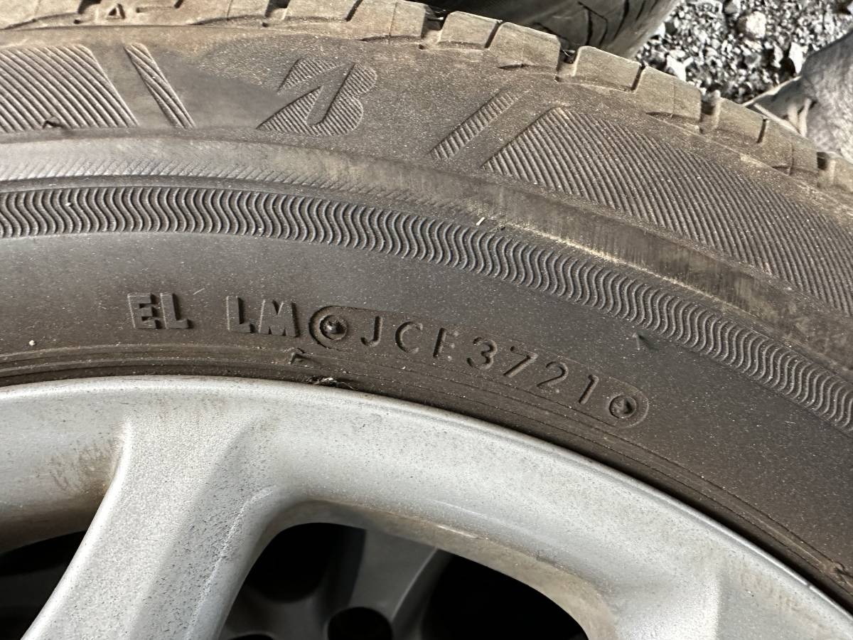 215/55R17 レグノ&エコビアタイヤ付きエスティマ純正ホイル境の画像10