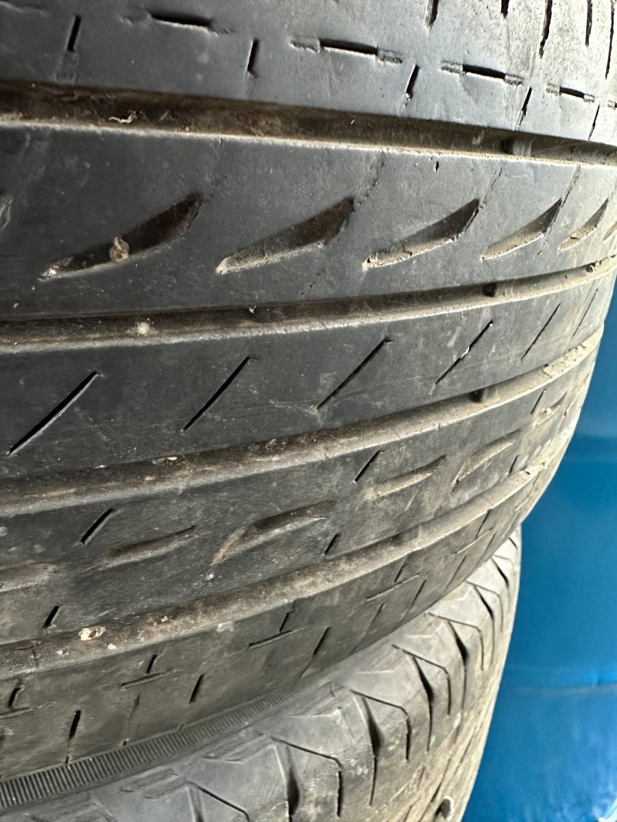 215/55R17 レグノ&エコビアタイヤ付きエスティマ純正ホイル境の画像4