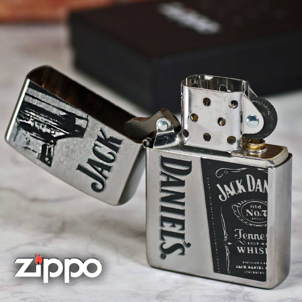 zippo JACK DANIEL'S Bottle ジャックダニエル ボトルデザイン 2023モデル ストリートクローム Z207-104642【ネコポス可】_ZIPPO/JACK DANIELS Bottle ジャックダニ