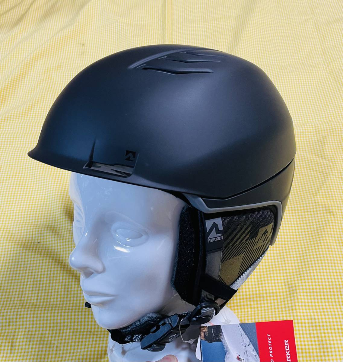 【23モデル・即決】新品・未使用MARKER AMPIRE2 ブラック マーカーヘルメット ダイヤル調節軽量高性能モデル アンパイア Mサイズ30%OFF
