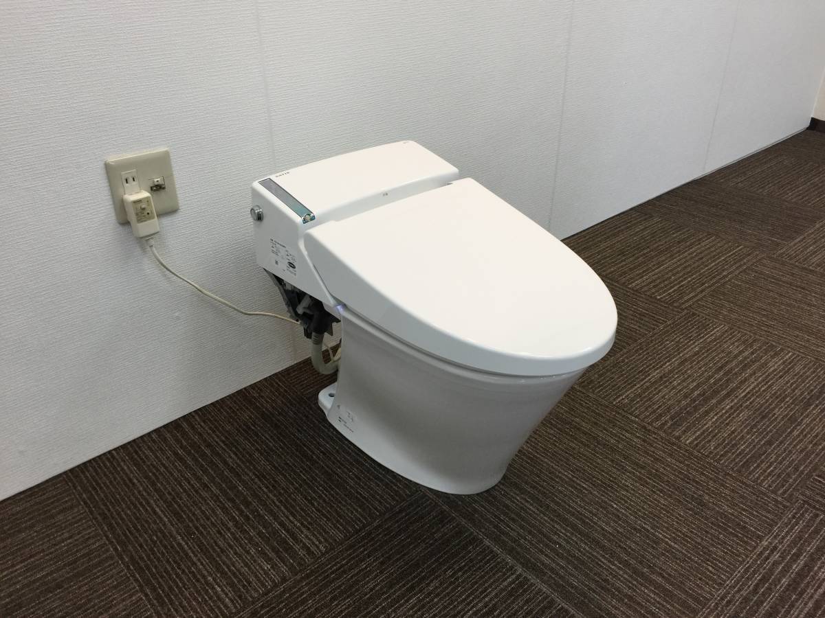 リモコン付INAX イナックス◇ウォシュレット一体型便器(床下排水