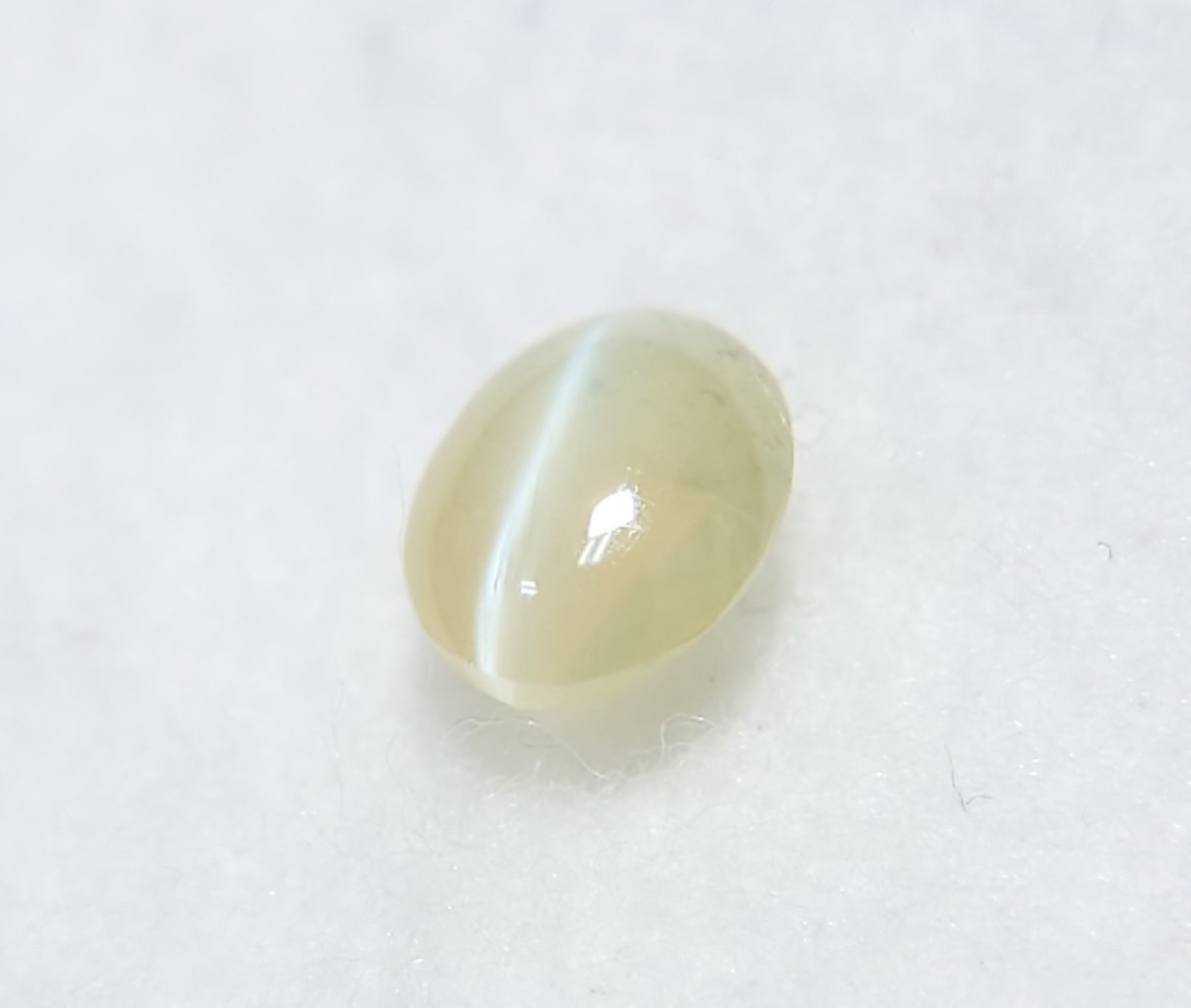 美品！　クリソベリルキャッツアイ　0.74ct ルース（LA-6096）