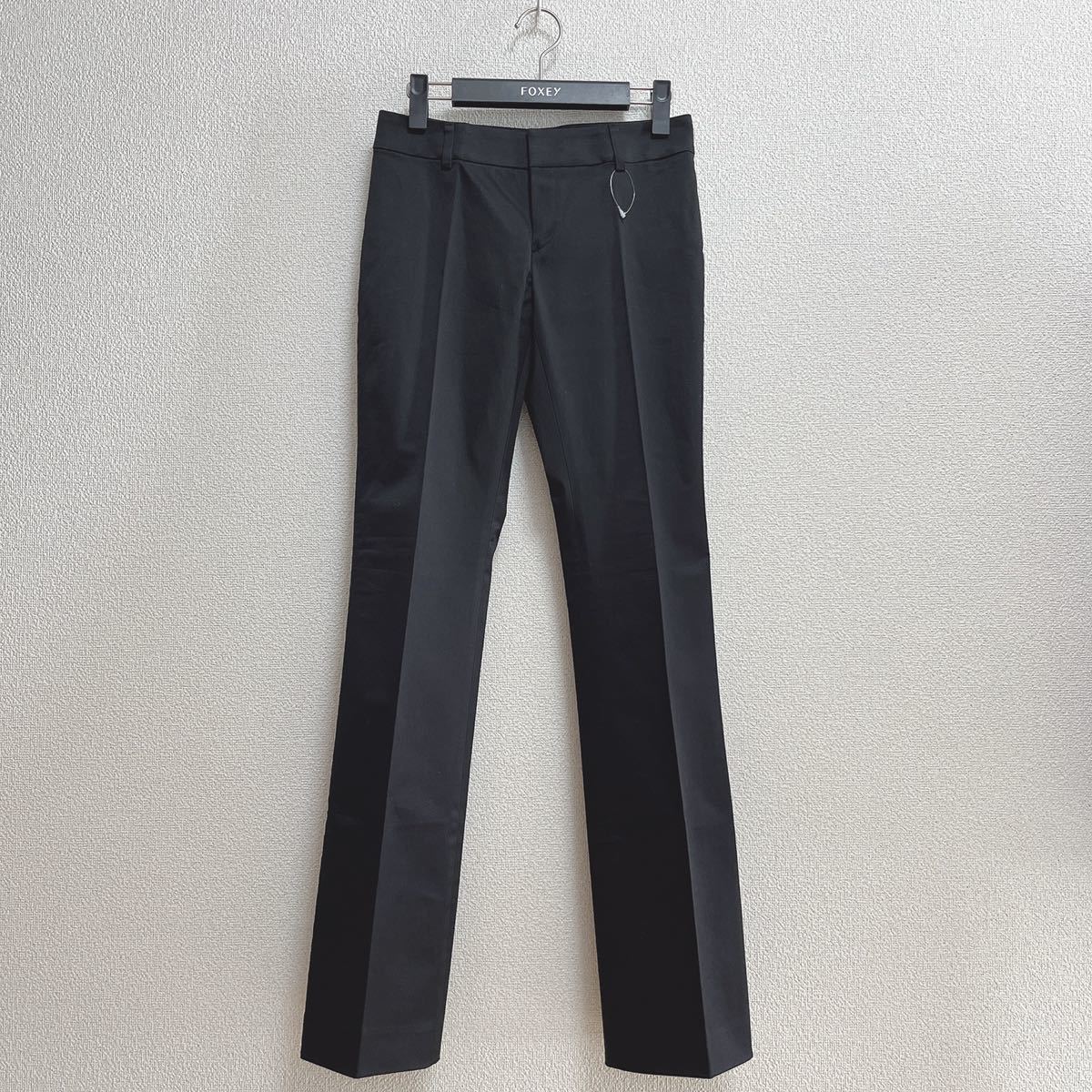 UNTITLED Untitled *... cotton stretch material semi flare pants 1 black * cotton center Press Reflect Coup de Chance 