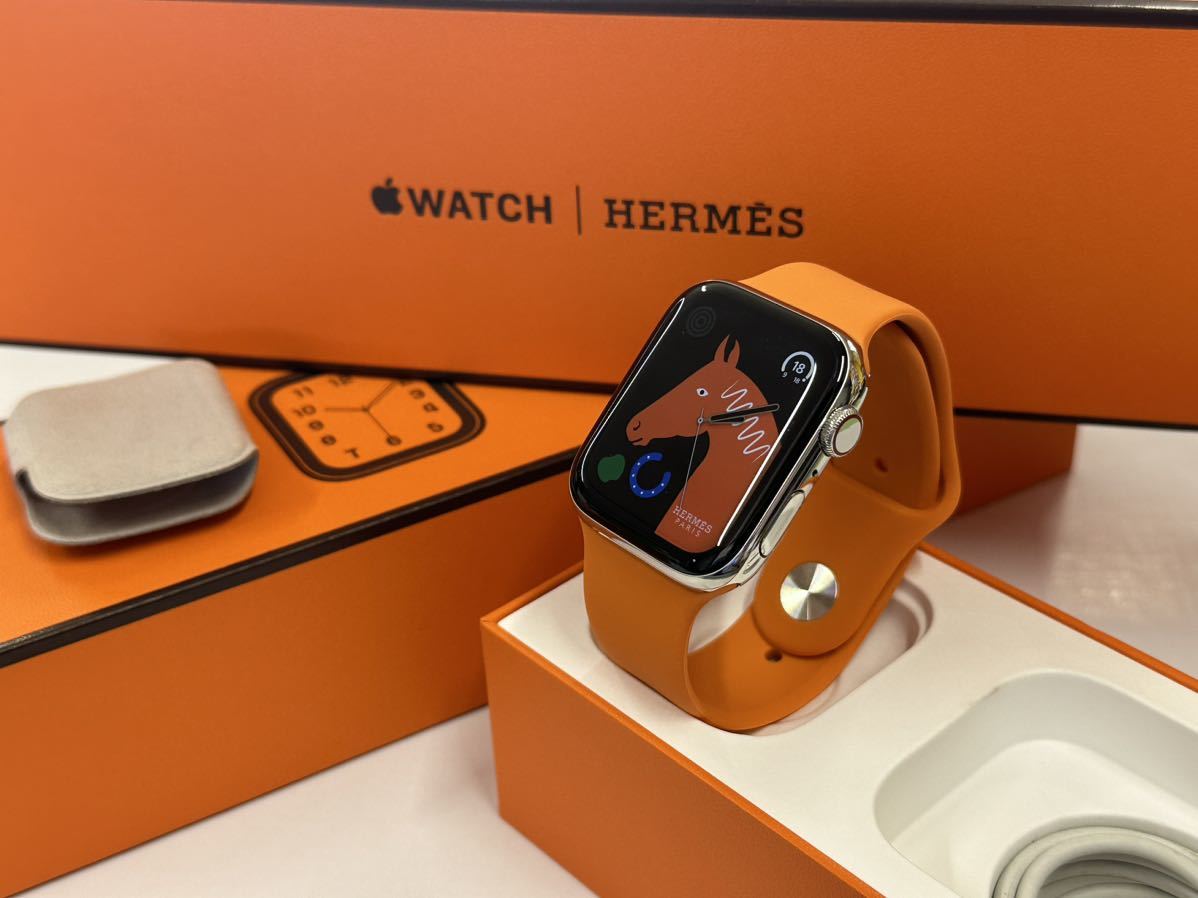 Apple Watch Hermès Series 4バッテリー100％