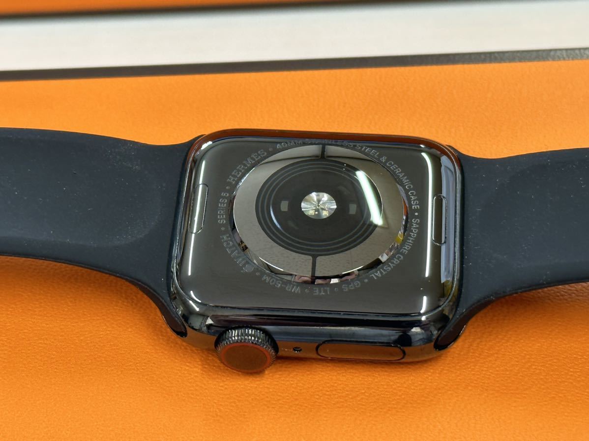 ☆即決 美品 Apple Watch series5 HERMES 40mm ブラック 本体 アップルウォッチ エルメス 黒 GPS+Cellular  864