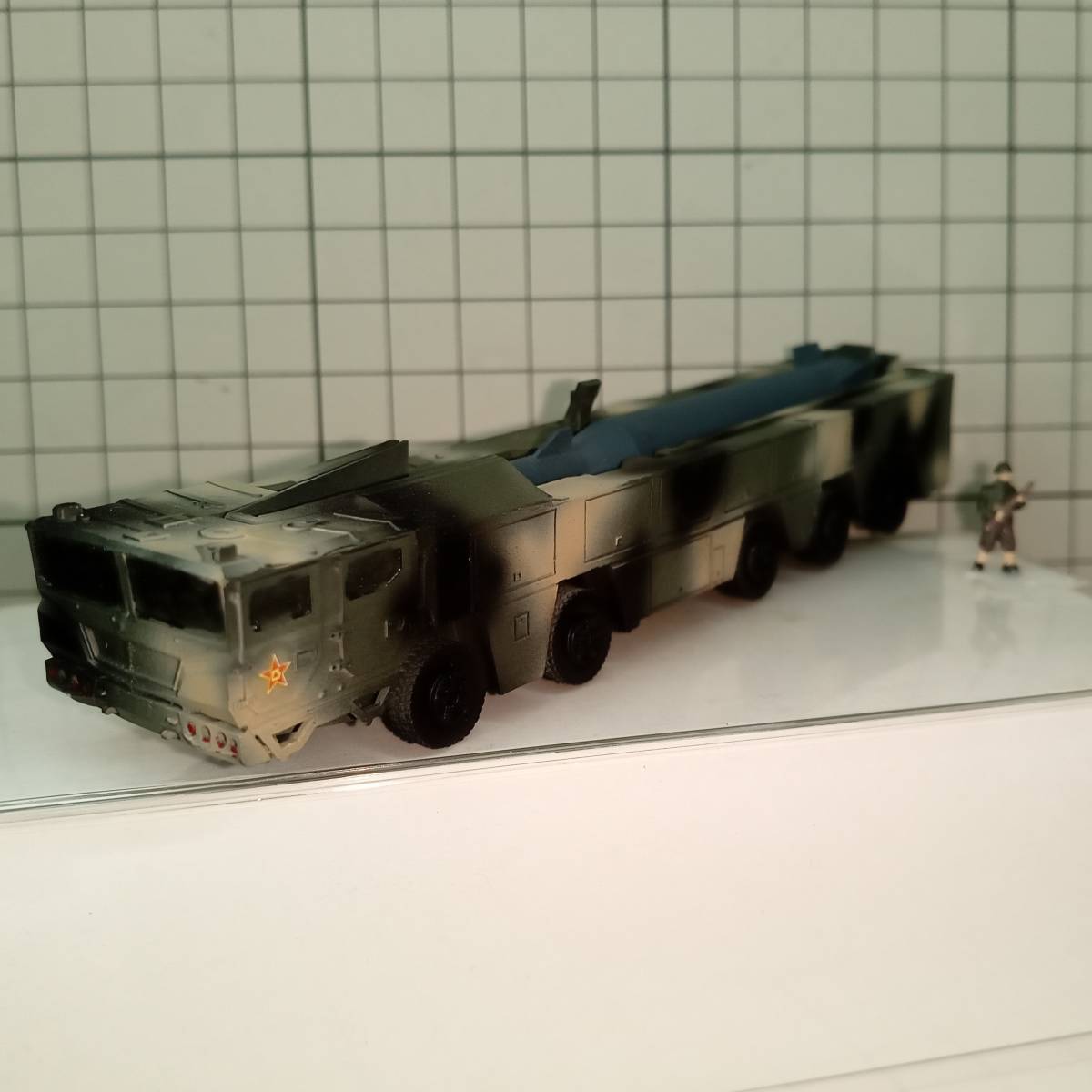 ○完成品1/144 東風17ミサイル,訳アリ!,”アメリカ空母を狙う最新ミサイル!!”,DF-17,中国,その他各国,現代(ワールドタンクミュージアム)|売買されたオークション情報、Yahoo!オークション(旧ヤフオク!) の商品情報をアーカイブ公開 - オークファン(aucfan.com) ○完成品1/144 東風17ミサイル,訳アリ!,”アメリカ空母を狙う最新ミサイル!!”,DF-17,中国,その他各国,現代(ワールドタンクミュージアム)|売買されたオークション情報、Yahoo!オークション(旧ヤフオク!) の商品情報をアーカイブ公開 - オークファン(aucfan.com)