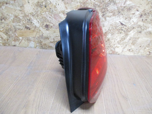 【美品】VW/POLO/ポロ/6R系/6RCJZ/後期/純正/LED/テールライト/テールランプ/右/6C0 945 096 J/MRP2304-5_画像5