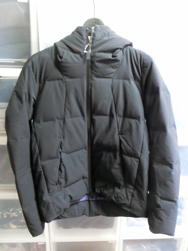 超美品の ジャケット ダウン 水沢 DESCENTE S デサント #DOR-C8222 ブラック Sサイズ