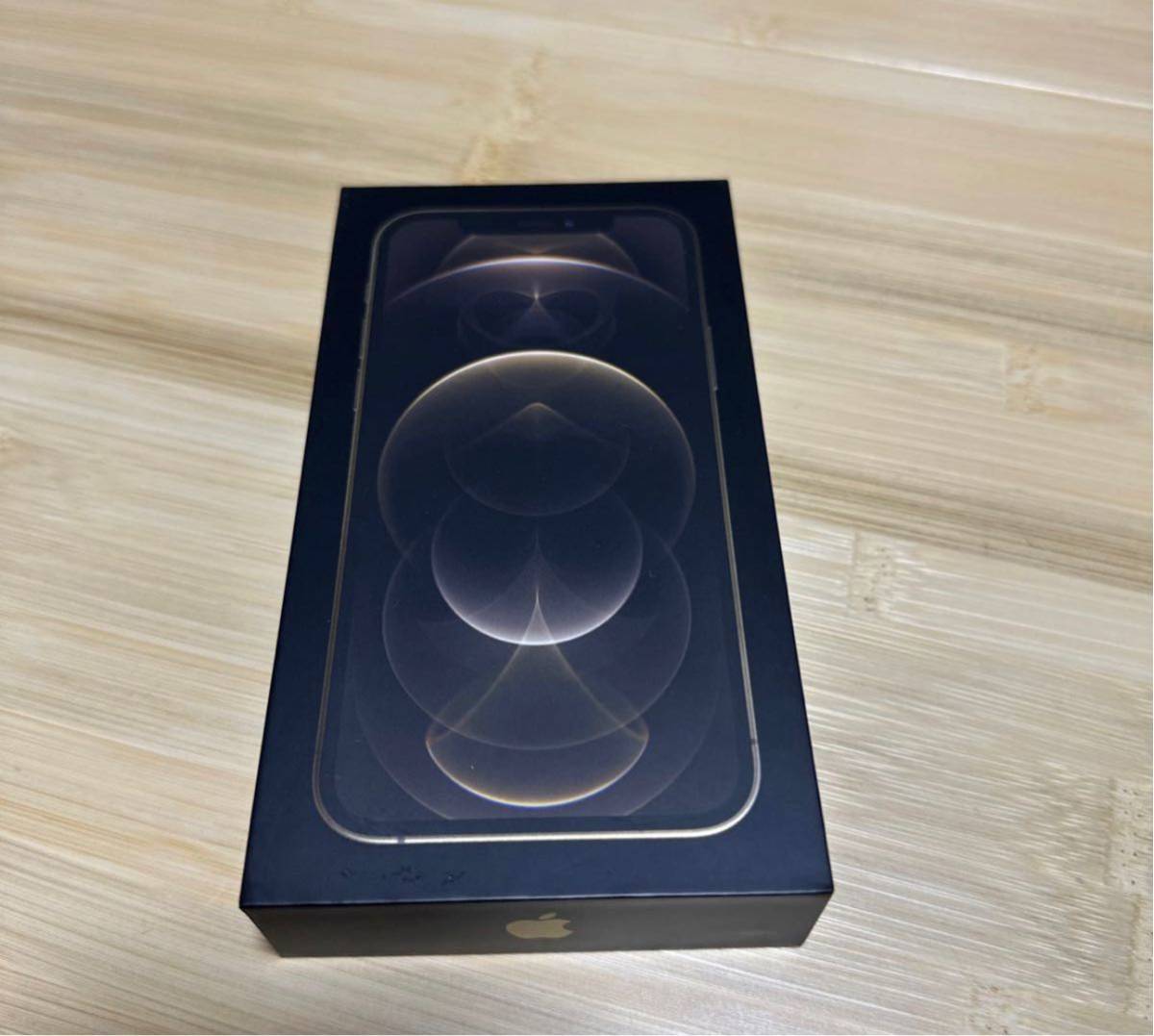 アップル Apple iPhone 12 pro ゴールド 256GB 美品 SIMフリー アップル Apple iPhone 12 pro ゴールド 256GB 美品 SIMフリー