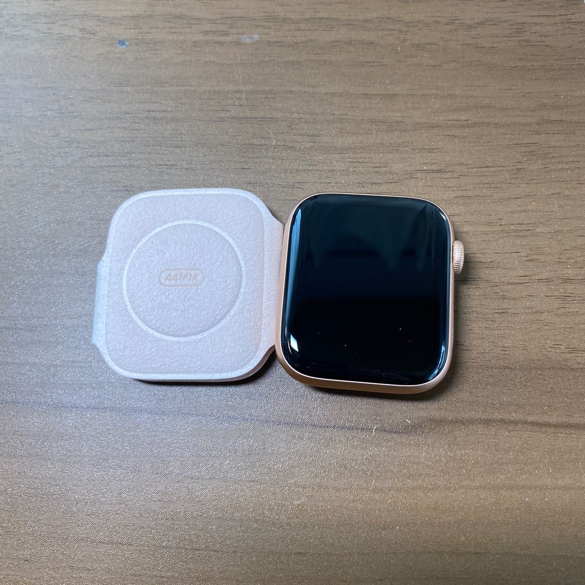 91661 Apple Watch Series４ ４４m GPSモデル smartpools.pe
