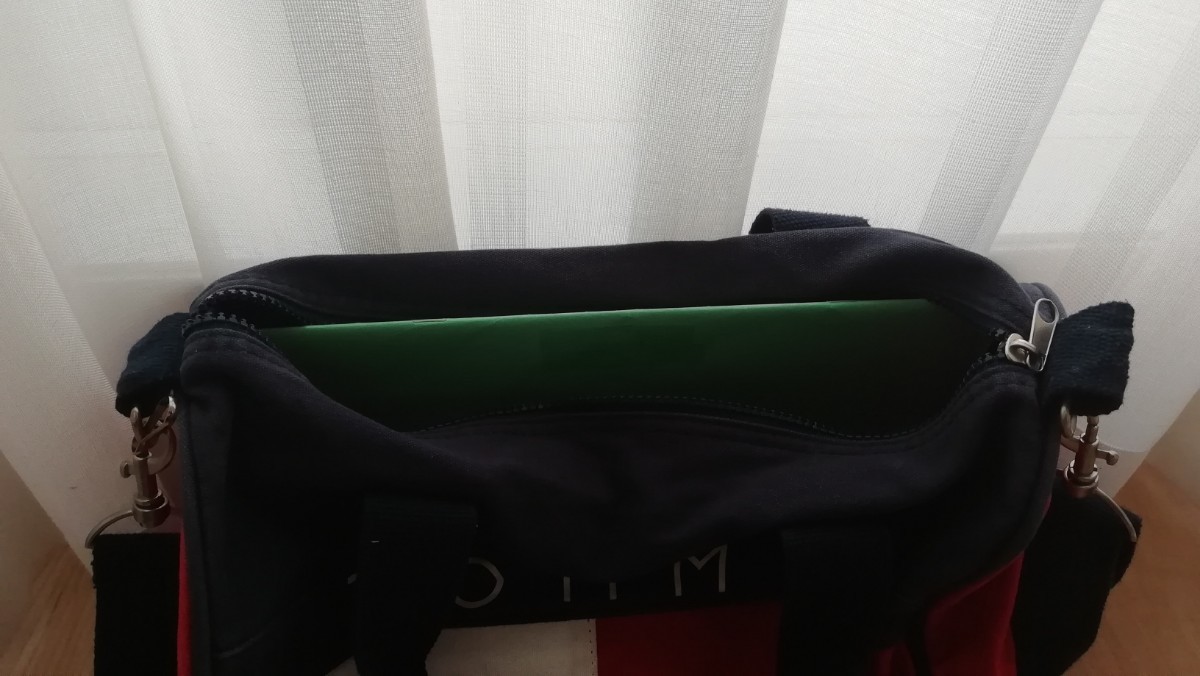  Tommy Hilfiger * Mini Boston bag * handbag * drum type * tricolor color * shoulder bag 