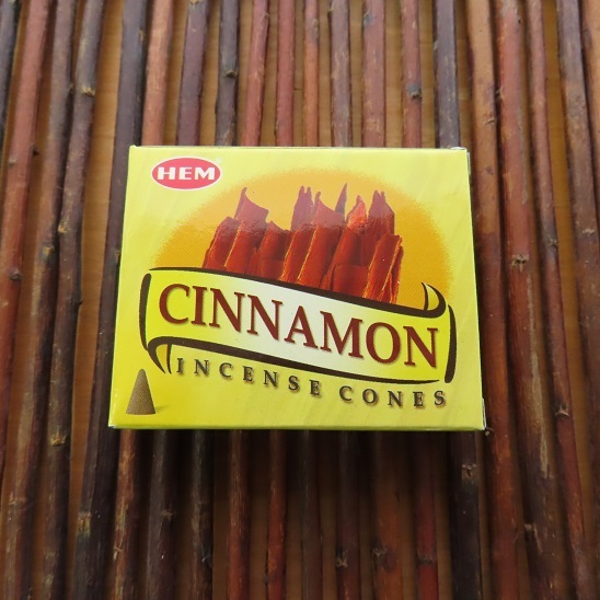 〓　新品　〓　お香　〓　HEM シナモン コーンタイプ 12箱セット 〓 Cinnamon Cone_画像2