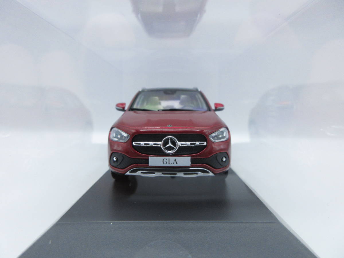 1/43 メルセデスベンツ 2代目GLAクラス　Mercedes-Benz GLA ディーラー特注 ミニカー　レッド　赤_画像2