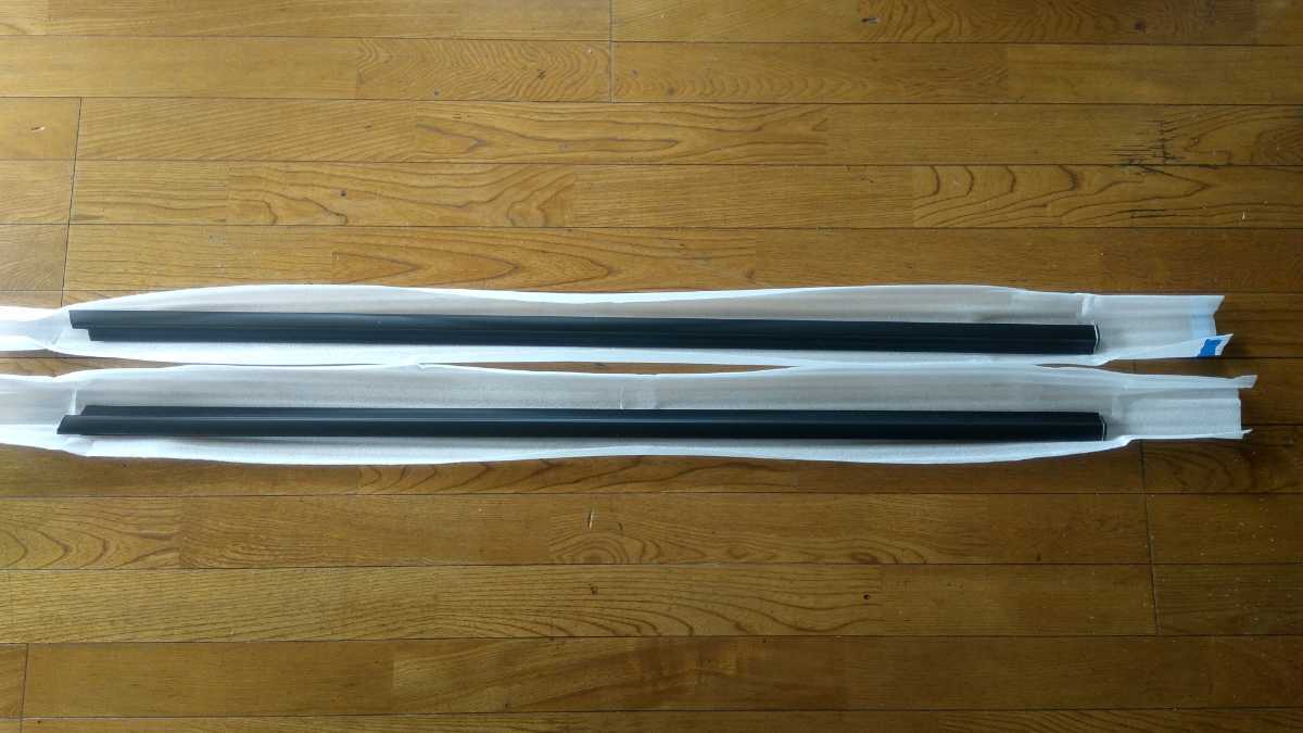 Z32フェアレディZ(北米車含む) 純正フロントドア サイドモール 左右1