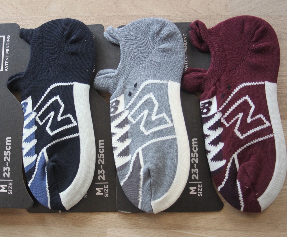 ■3足セット■ new balance スニーカー柄ソックス M (23cm～25cm)/ニューバランス 靴下 グレー バーガンディー ネイビー23.5cm 24cm 24.5cm_画像2