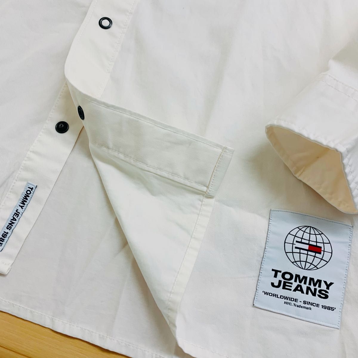 ★Tommy Jeans 【L】最新作USA限定発売品のオーバーサイズシャツ