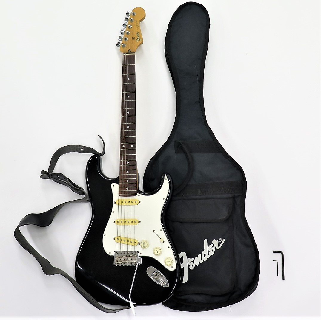 1円～ Fender フェンダー Stratocaster Cシリアル＋6桁 エレキギター ケース付 ※同梱 y194-1857933【Y商品】 