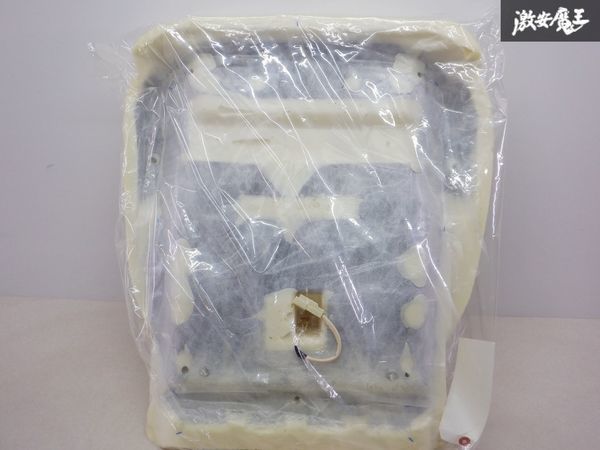 未使用 在庫有 スバル純正 DBA-SJG SJG フォレスター H25/5 64120SG032 フロント シート パッド 中身 クッション 棚F3の画像5