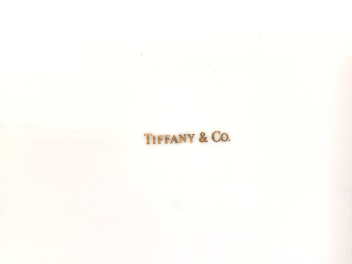 C853 TIFFANY＆Co./ ティファニー　ダンシングT プレート　中皿　2枚セット　金彩　ブルー　シンプル　ロゴ入り　訳あり_画像10