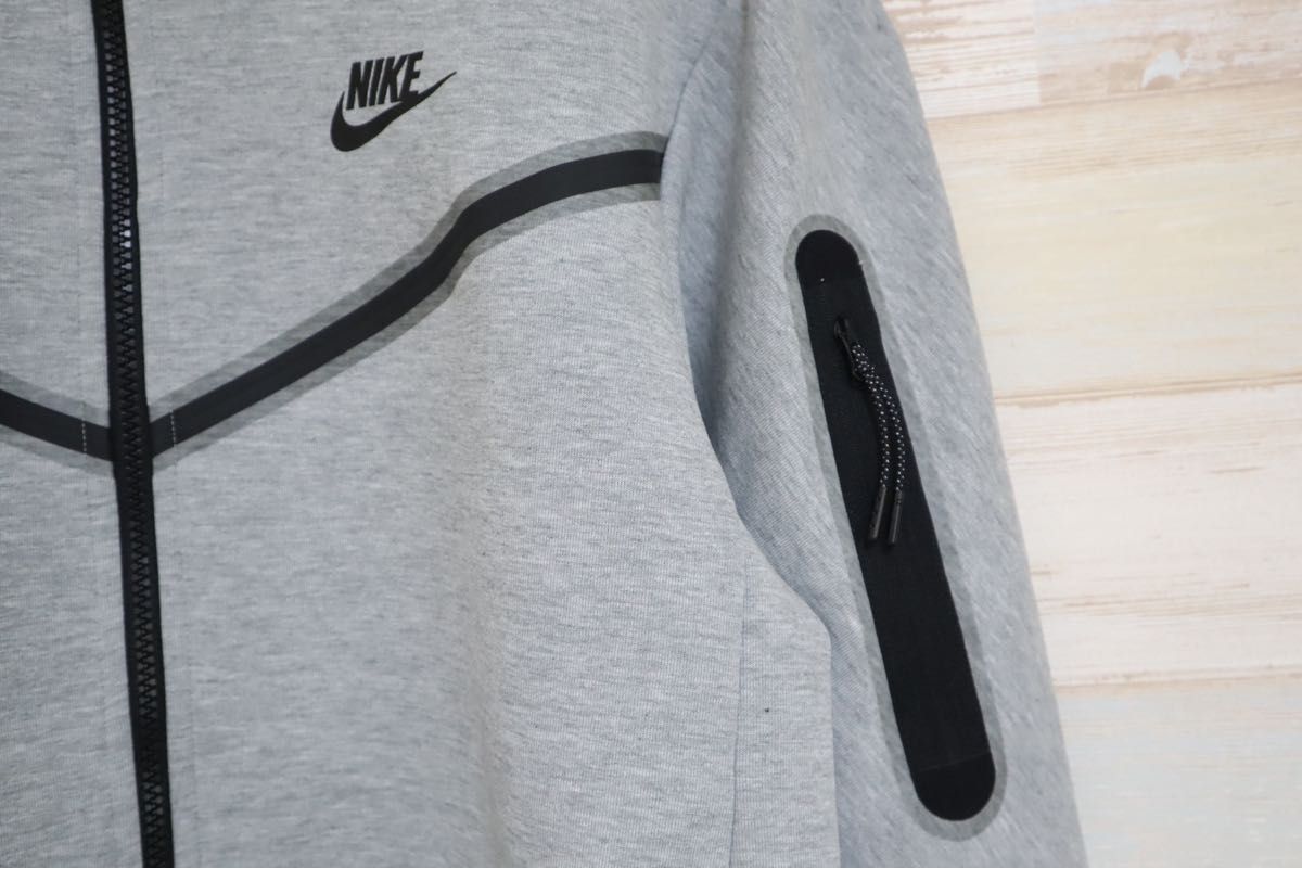 新品 定価15400円 Sサイズ NIKE ナイキ AS M NSW メンズ テック 新品 定価15400円 Sサイズ NIKE ナイキ AS M NSW メンズ テック