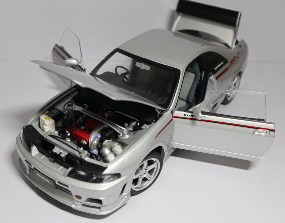 AUTOart オートアート 1/18 No.77326 NISMO SKYLINE GT-R R-TUNE R33