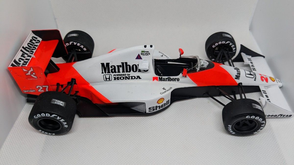 プラモデル マクラーレン MP4/5B ホンダ アイルトン・セナ 1/20 プラモデル マクラーレン MP4/5B ホンダ アイルトン・セナ 1/20
