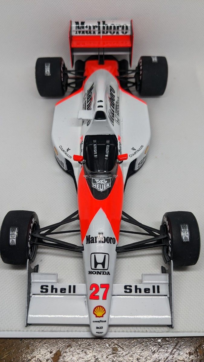 プラモデル マクラーレン MP4/5B ホンダ アイルトン・セナ 1/20 プラモデル マクラーレン MP4/5B ホンダ アイルトン・セナ 1/20