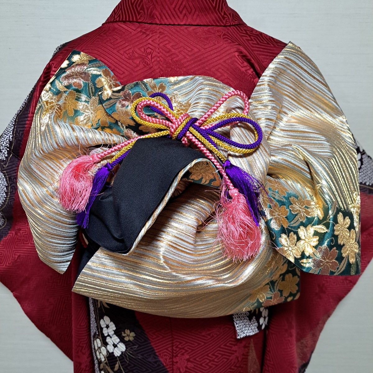 正絹  豪華振袖  絞り  雪輪舞桜  金駒刺繍  金彩5点セット