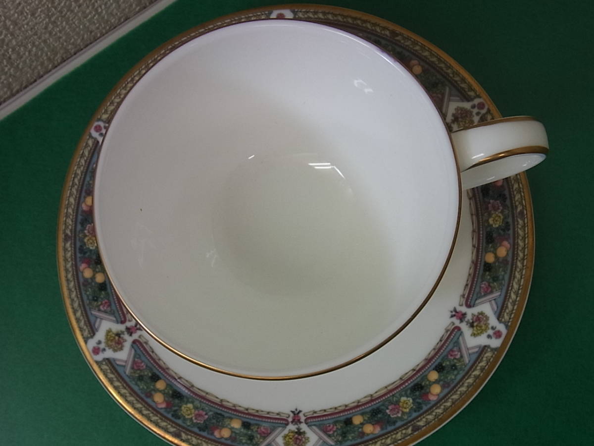 150402H73-0408H-A3□ROYAL DOULTON□PRESTBURY／プレストベリー カップ＆ソーサー ロイヤルドルトン 花柄 金彩_画像3