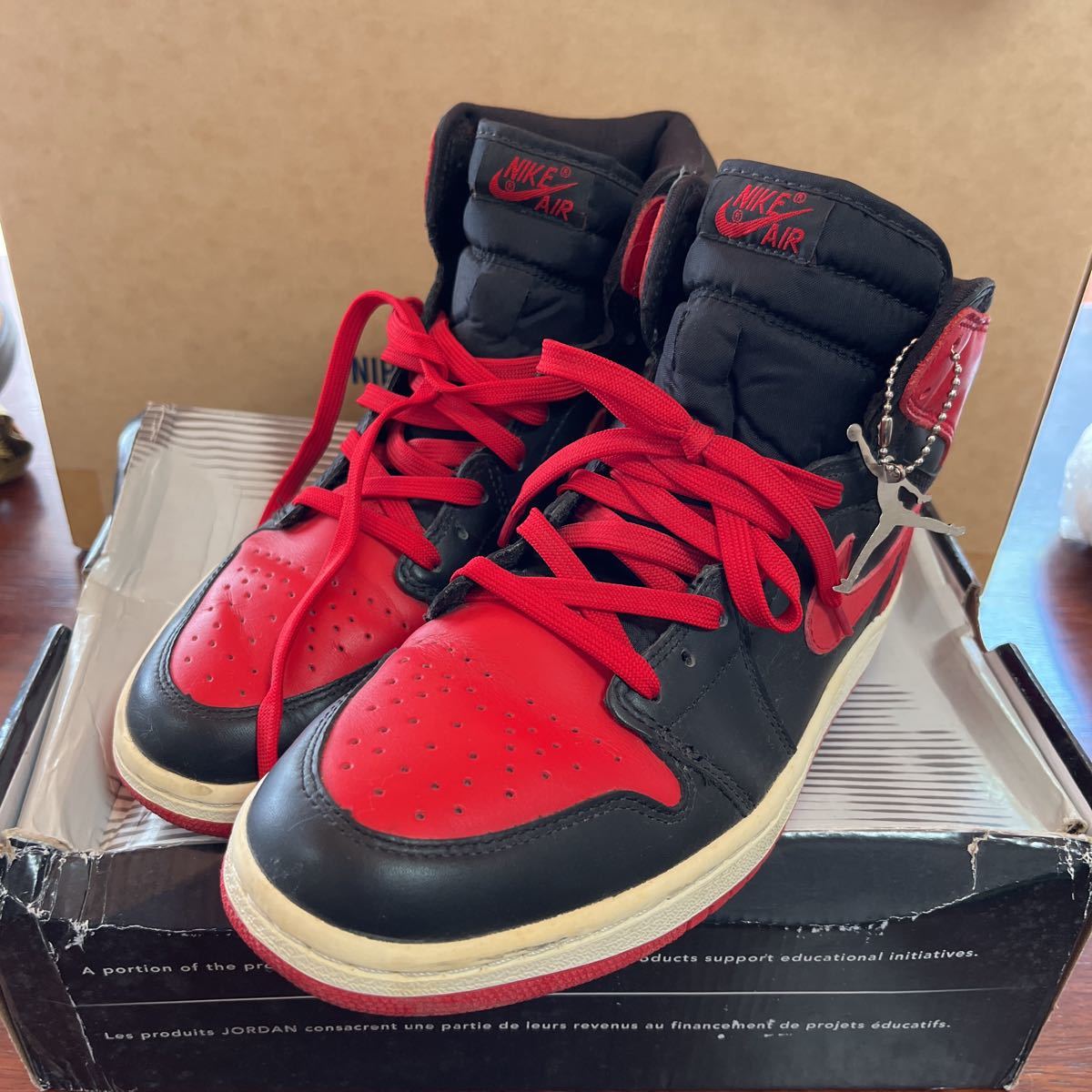 NIKE AIR JORDAN HIGH エアジョーダン エアジョーダン1 ナイキ BRED