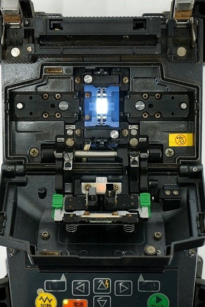 古河電工/FURUKAWA 小型光ファイバ融着接続機 FITEL 総放電数50回
