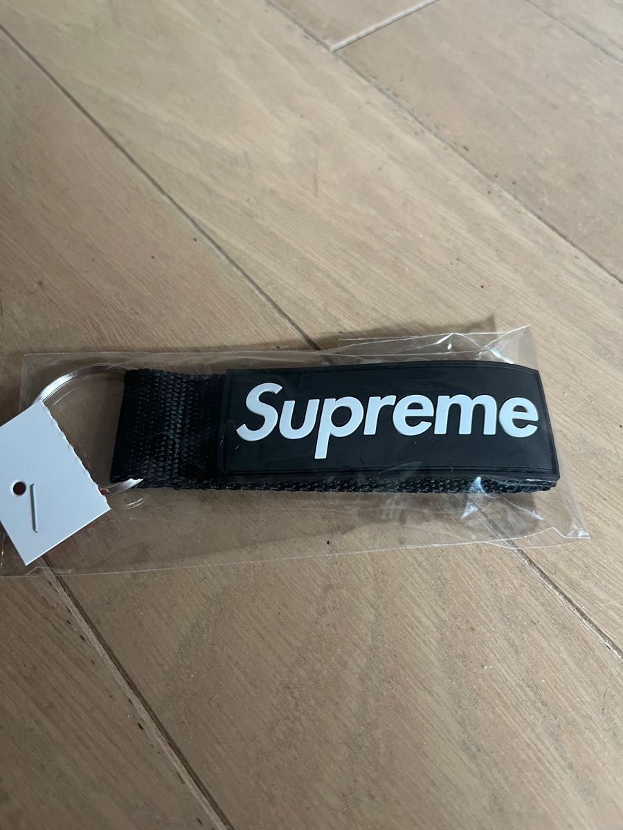 Supreme Webbing Keychain Black キーチェーン | stemily.org