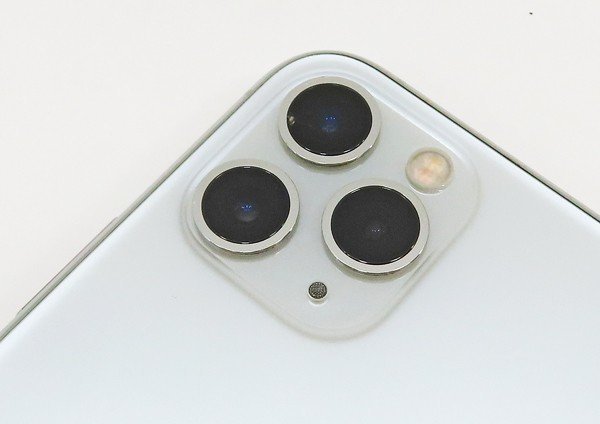 ◇【docomo/Apple】iPhone 11 Pro 256GB SIMロック解除済み MWC82J/A