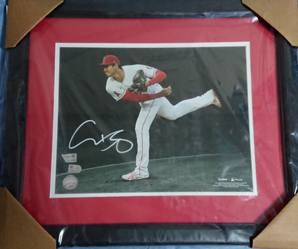 大谷翔平 ピッチング写真 直筆サイン 額装済み Fanatics MLB