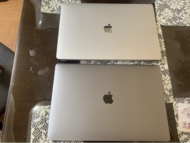 MacBook Pro 2018-2019年式 A1990 15インチ 液晶交換 工賃込_画像1