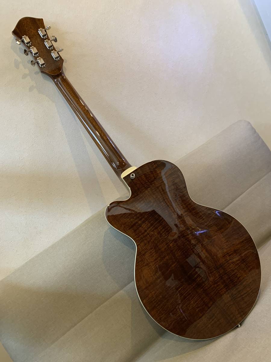 Rozeo Ladybug-CB 2021 KOA HB #437 | Blue Guitars Online Rozeo Ladybug-CB 2021 KOA HB #437 | Blue Guitars Online