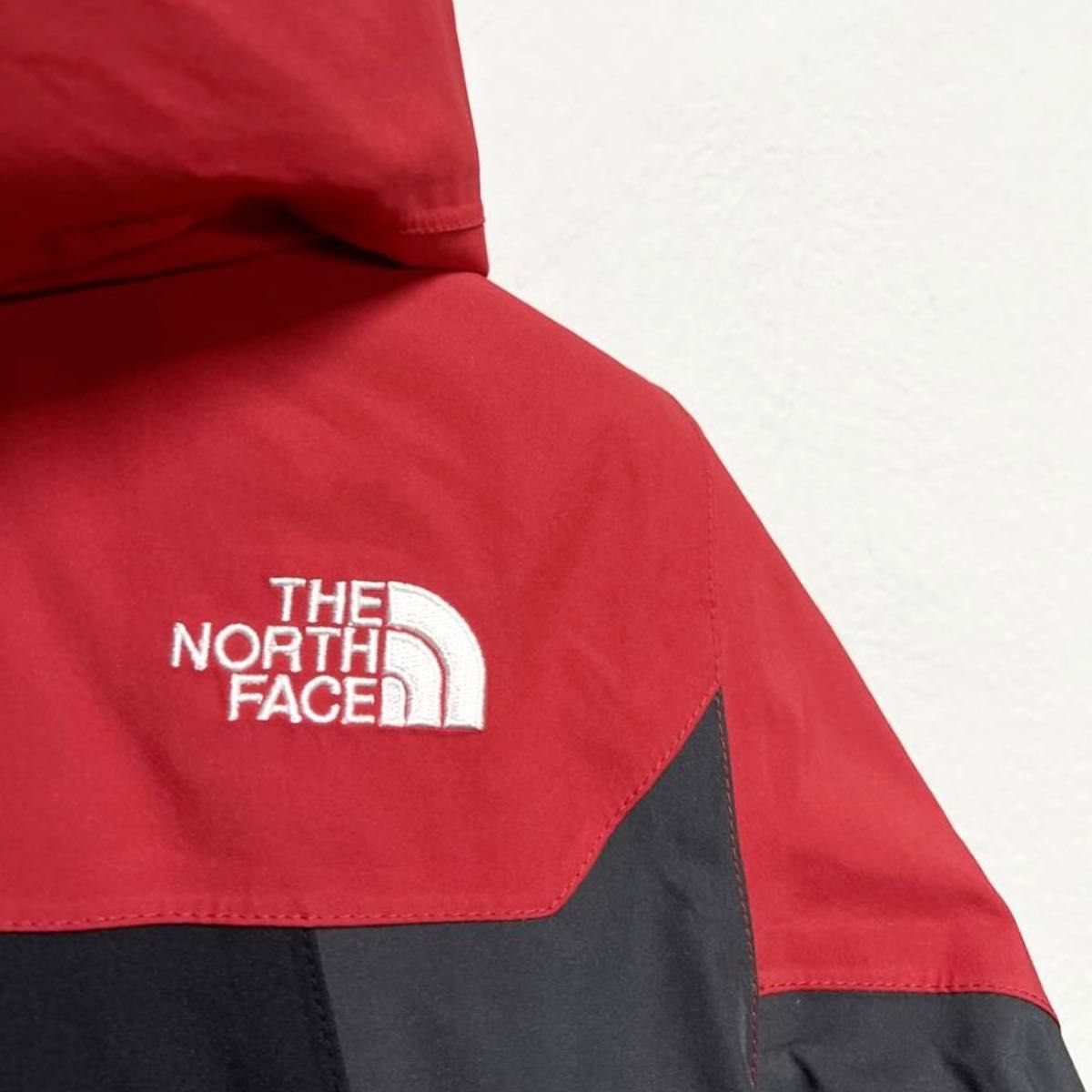 極美品 人気 ノースフェイス マウンテンパーカー レディースS ハイベント THE NORTH FACE 透湿防水 フード着脱可能