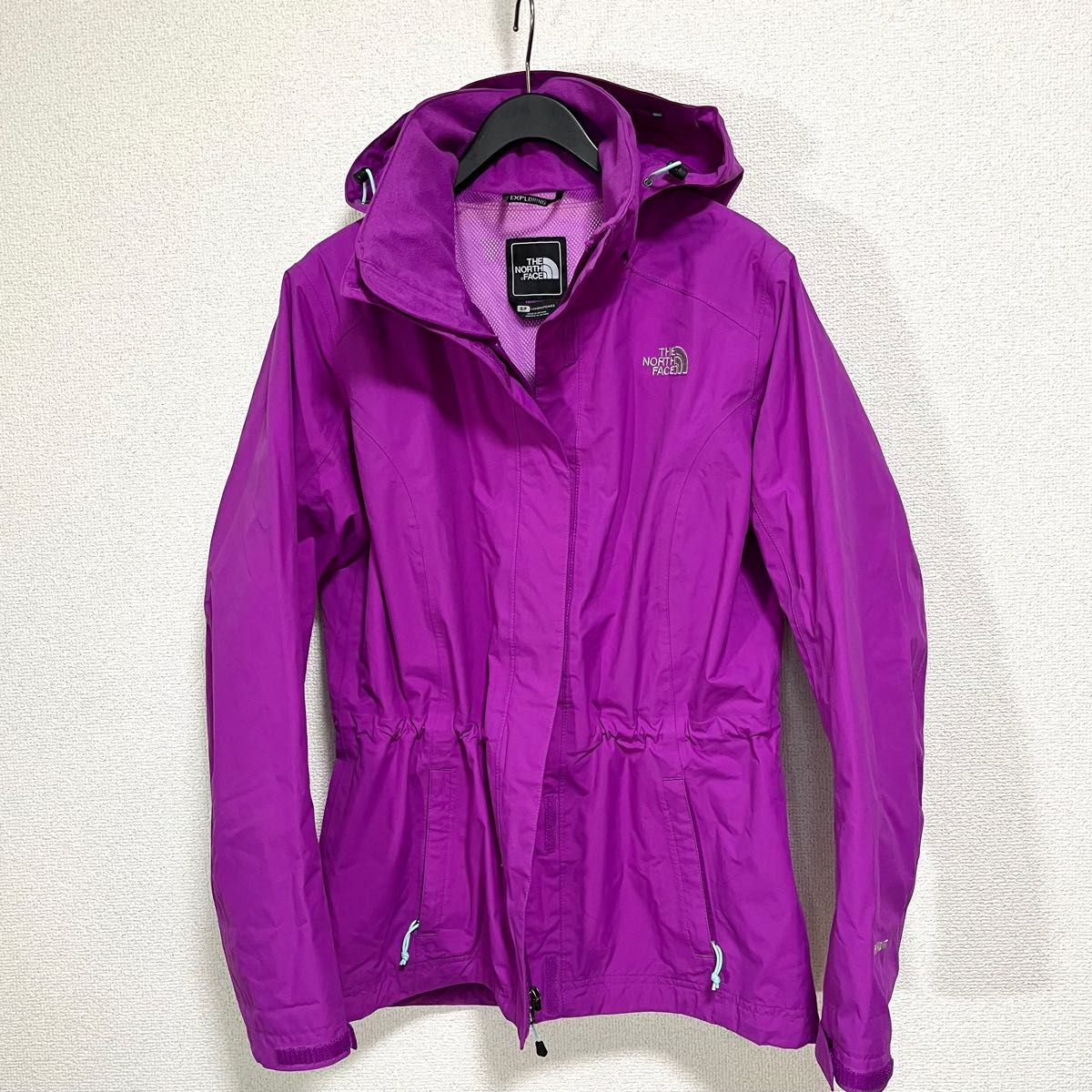 美品人気 ノースフェイス マウンテンパーカー レディースS フード収納 透湿防水 THE NORTH FACE ナイロンジャケット