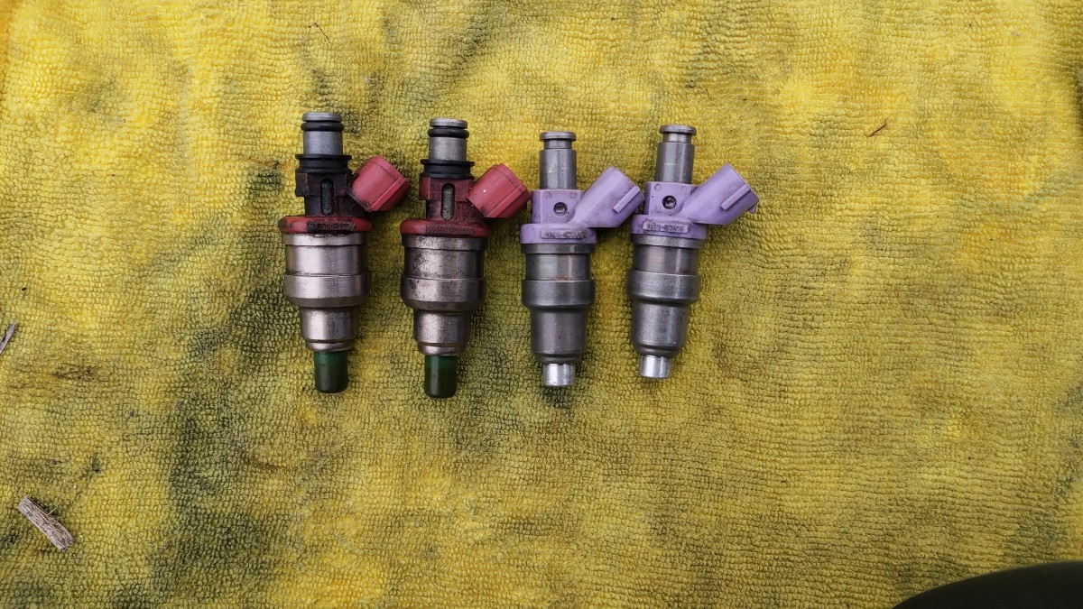 欲しいの マッダRX-7 FC3S純正インジェクターN37013250 2本 新品未使用